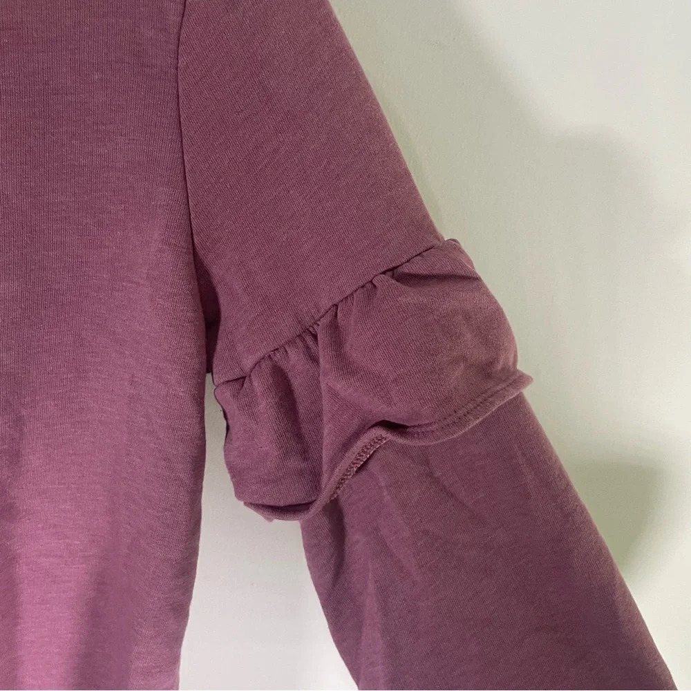 Old Navy Women’s Mauve Ruffle Sleeve Crewneck Sweater Size Small - Picture 4 of 8